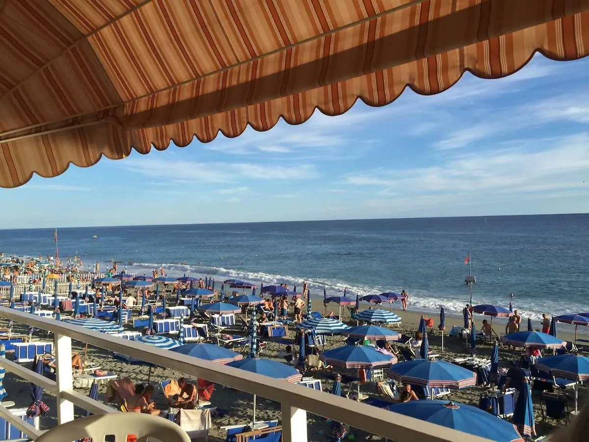 Tavernetta 109 Terrazza Tra Le 5 Terre E Portofino Deiva Marina Italia